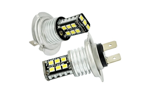 Светодиодные лампочки в туманки Н7-15-w  (2 шт)